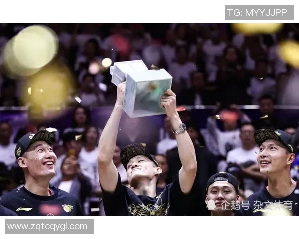 辽宁足球明星冲突事件背后的真相与影响分析 辽宁足球明星冲突事件背后的真相与影响分析